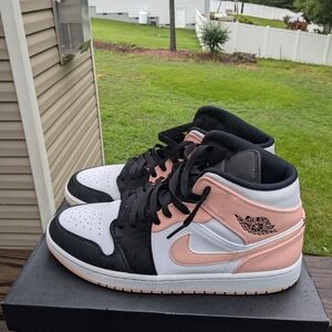 Air Jordan 1 Mid Crimson Tint. Men's Sz 11.5